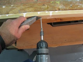 How To Remove A Spinning Screw